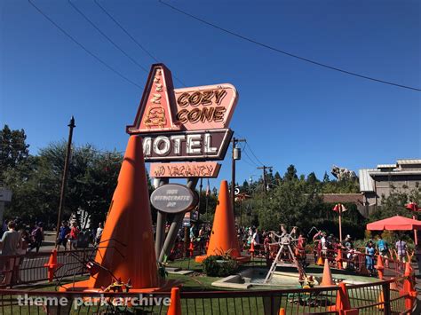cozy cone motel  disney california adventure theme park archive