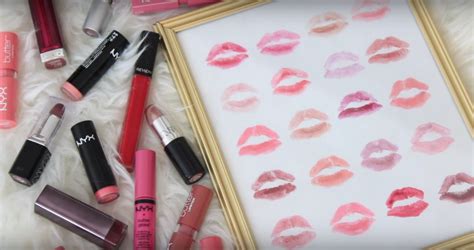 Diy Lipstick Kiss Wall Art Put On Various Colors Of Lipstick Kiss