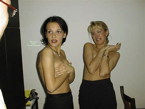 topless wife and friend april 2007 voyeur web hall of fame