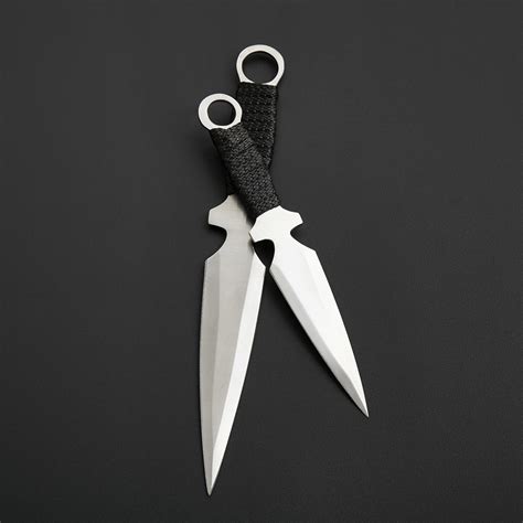 fantastic throwing knives set   thr  evermade traders touch  modern