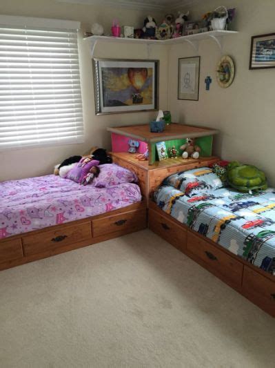 twin beds  corner unit dicas de decoracao  apartamentos pequenos quarto simples