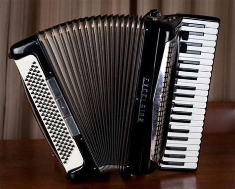 accordions concertinas excelsior  accordion  listed     jun