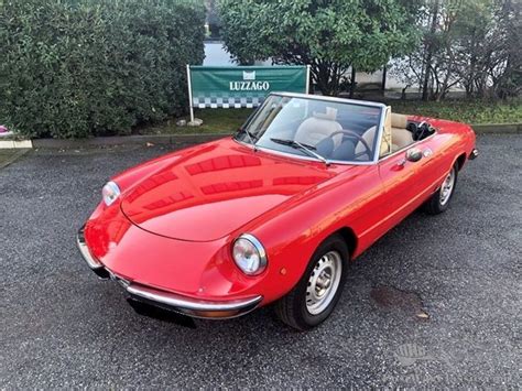 car alfa romeo  spider veloce   sale postwarclassic