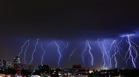 12 awe inspiring photos of lightning