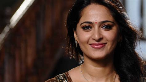 50 anushka shetty hot images and hd wallpapers collection 2017