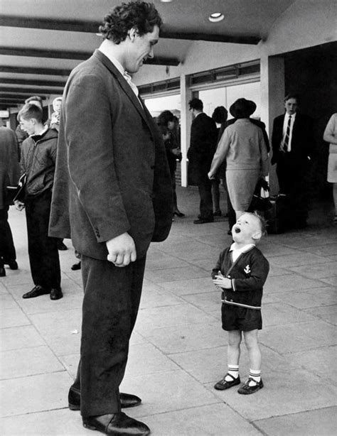 la increíble vida de andré el gigante el hombre que cargó con su