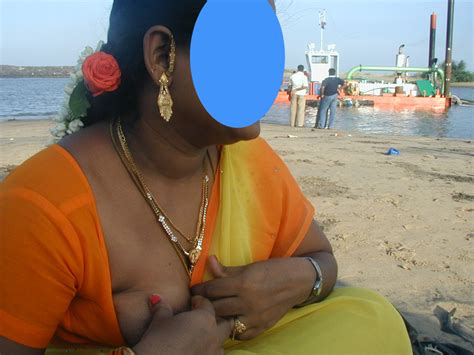 Tamil Aunty Lathima Beach1 1  Porn Pic From South