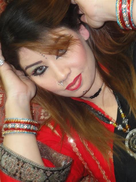 pakistani pashto singer  actress noor jahan hot  beautiful