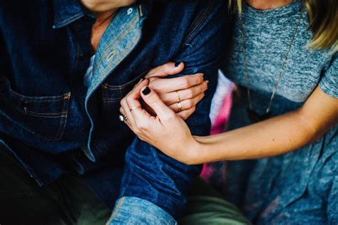 Signs You Re In A Toxic Relationship Popsugar Love And Sex