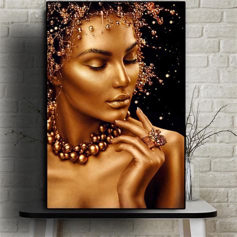 bolcom canvas schilderij sexy gouden naakte vrouw met sieraden kunst aan je muur