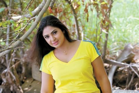 Gossip Chat With Dulani Anuradha Gossip Lanka Hot News