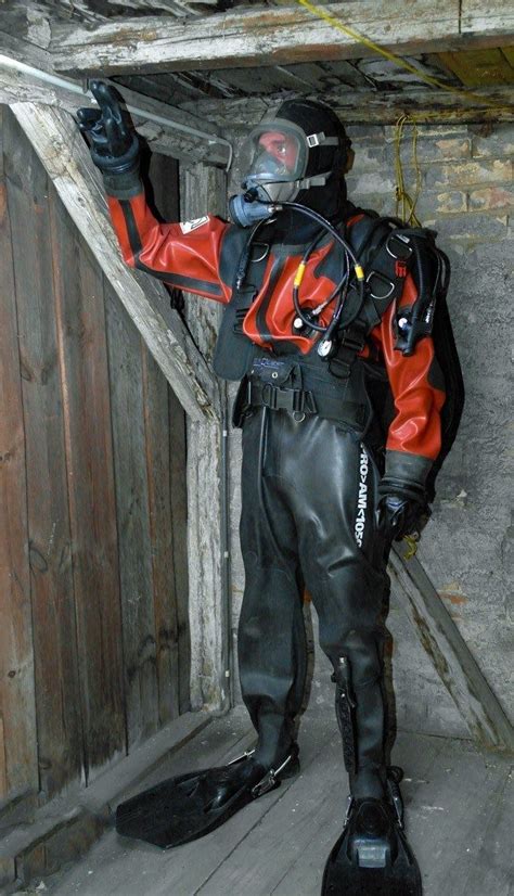 guysinrubberdrysuits “ rubber divers and drysuits from the web 2329