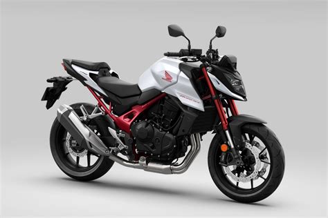 nova honda hornet  retorna mais forte  moderna