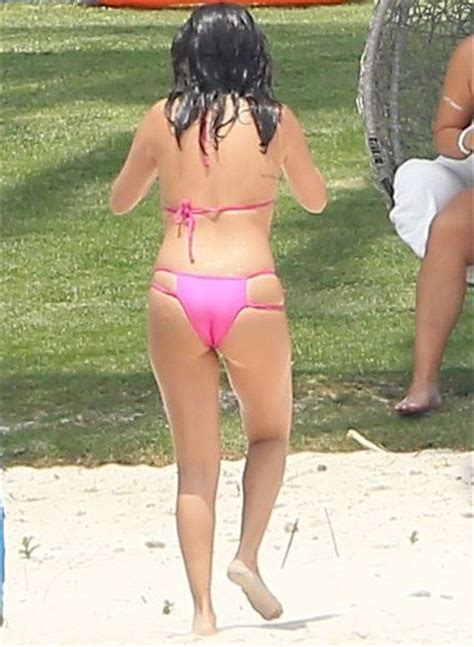 Selena Gomez In Bikini 18 Photos Thefappening