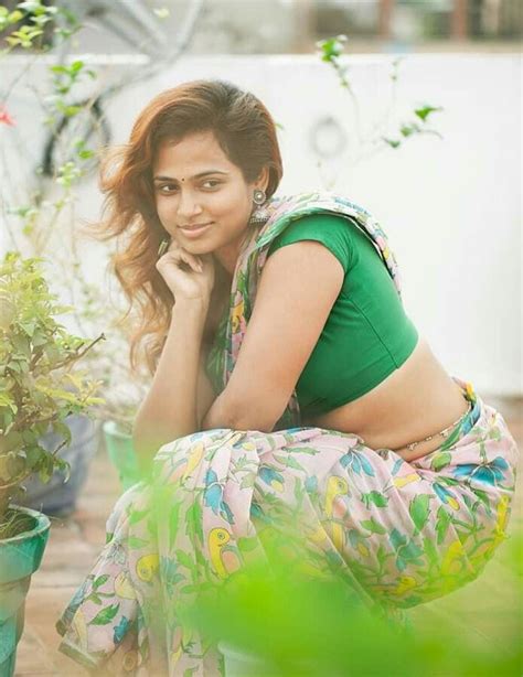 actress ramya pandiyan latest hot photo shoot tamil actress hot photos