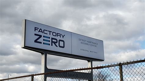 general motors reopens detroit hamtramck assembly plant  factory