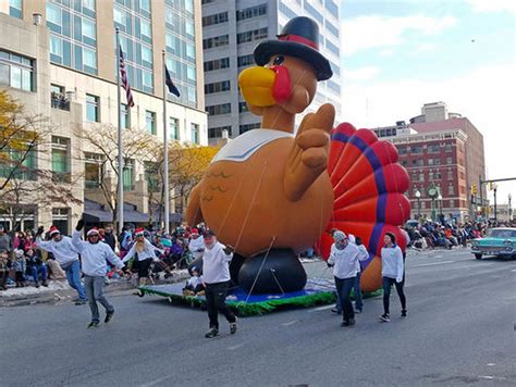 harrisburg holiday parade headlines 24 free things to do this weekend