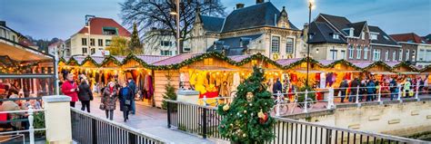 ontdek de magie van kerststad valkenburg landal greenparks