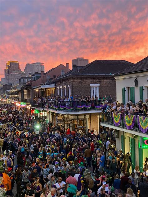 pin  julie hanks  mardi gras bourbon street  orleans travel