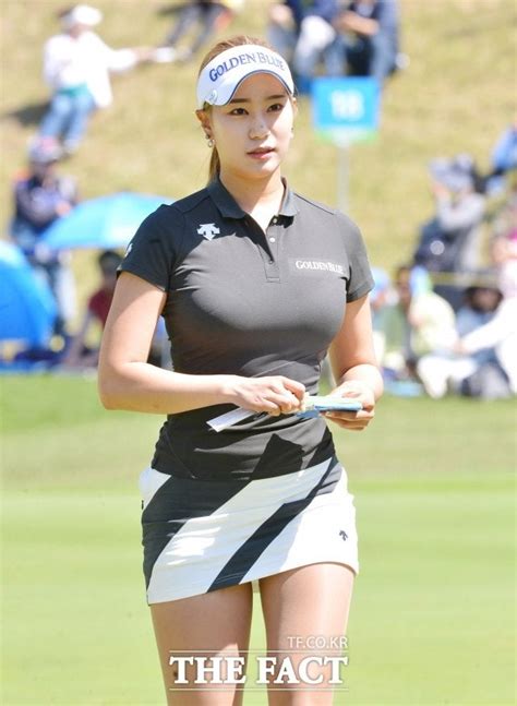Hyunju Yoo Korean Golfer Ladieswhogolf