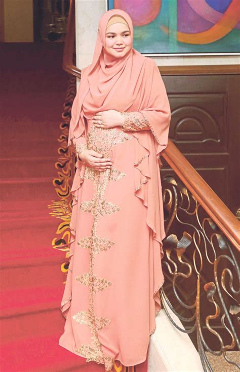 siti nurhaliza s all aglow new straits times malaysia general business sports and lifestyle news