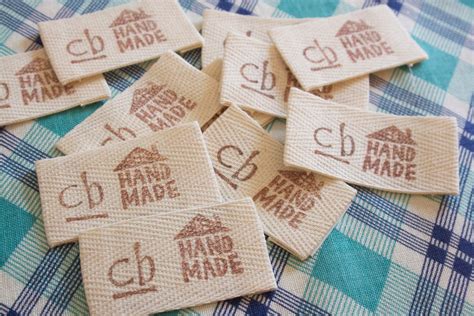 craftyblossom fabric labels  tutorial