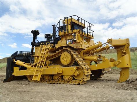 bulldozers page  tractors  equipment bigmacktruckscom