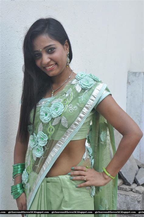 nisha hot and sexy deep navel show in saree girlz around the world