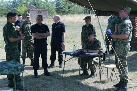 unannounced visit   minister  defence   training ground peskovi ministry