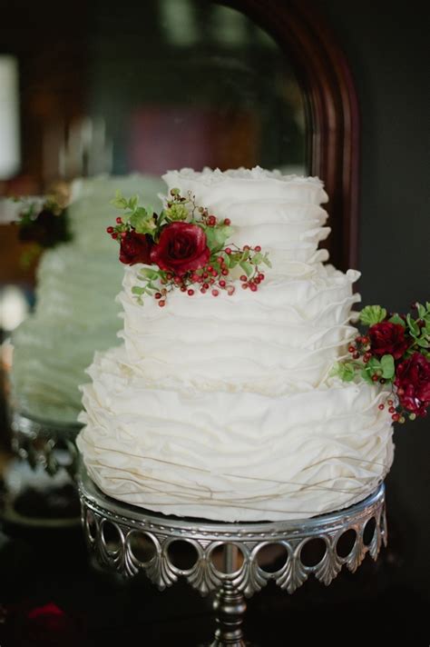 ruffle wedding cakes