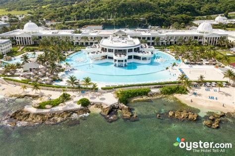 grand palladium jamaica resort spa review    expect