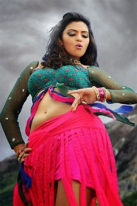 online hot image amala paul spicy hot photo gallery