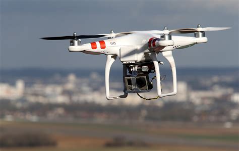 apple drones     compete  google maps money