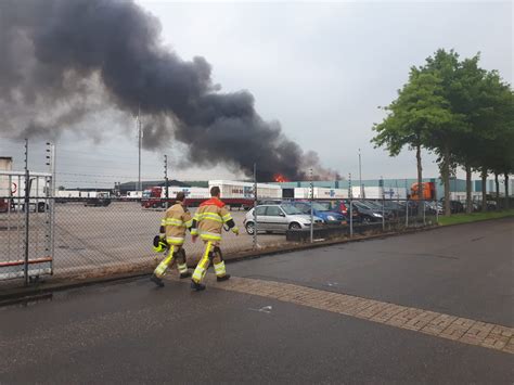 grote brand verwoest bedrijfspand  druten foto gelderlandernl