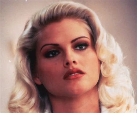 Here Are Five Lesser Known Facts About Anna Nicole Smith Ny Daily News