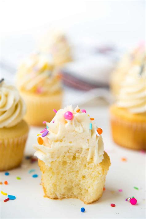 perfect vanilla cupcakes  flavor bender