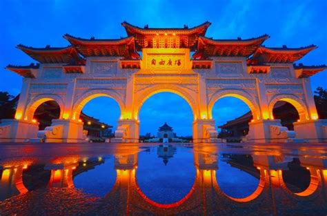top   famous places  visit  taiwan virily