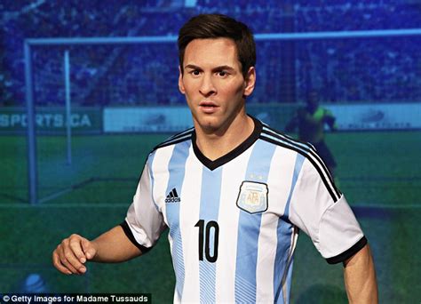 lionel messi unveiled as waxwork at madame tussauds in new
