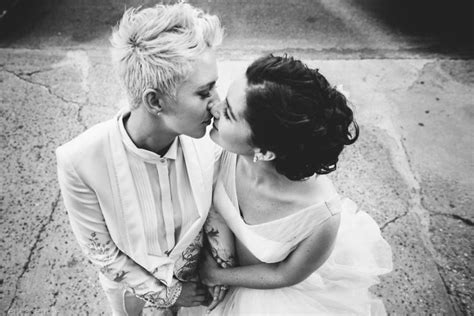10 emotional same sex wedding pics that will hit you right in your