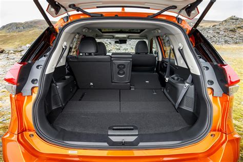 nissan  trail boot space size seats  car