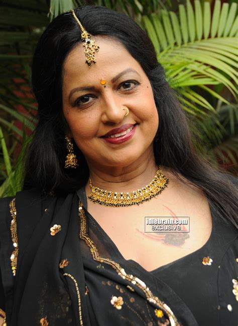 south indian actress jyothi lakshmi photo session 2