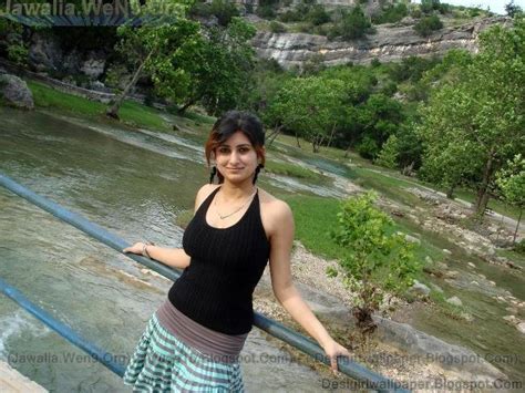 india s no 1 desi girls wallpapers collection cute desi girls real life hot pictures hidden