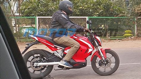 revolt electric bike spied testing expected   launched  june bikewale