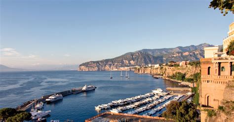 sorrento holidays 2021 2022 thomas cook