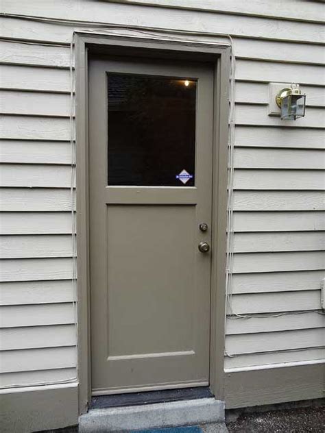replace  mobile home door read   mobile homes ideas