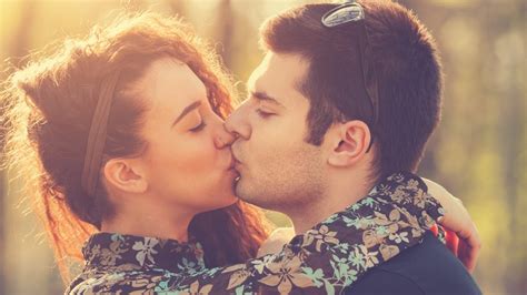 21 ways anyone can be a better kisser
