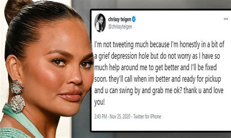 Chrissy Teigen Takes Twitter Break As She S Been In Grief Depression