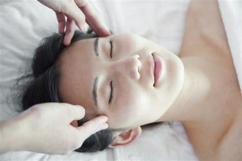 how to treat vertigo with massage therapy
