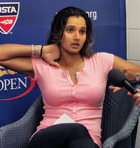 sania mirza professional tennis player pictures gallery latest celeb picts