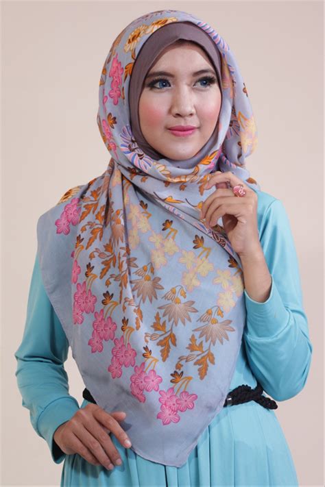 jilbab segi empat motif pinggir terbaik